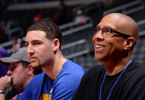 山东后场展最强模式！高诗岩统治决胜期，谢智杰于德豪攻守一体