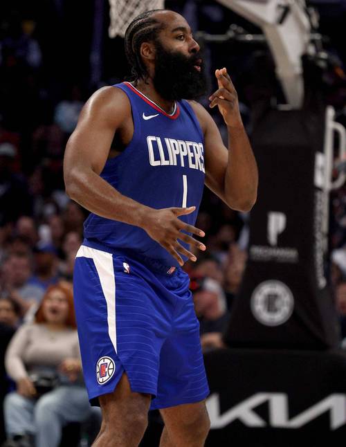 德州游骑兵在 2023 年世界大赛击败响尾蛇，建军 63 年终获队史首座冠军奖杯